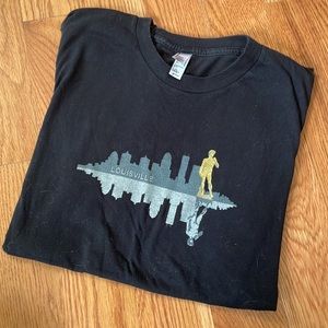 21c Louisville museum hotel Tshirt with David statue and skyline